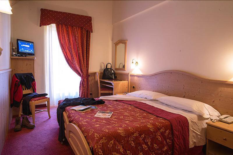 Beverly Alps Hotel & Spa Пінцоло Екстер'єр фото