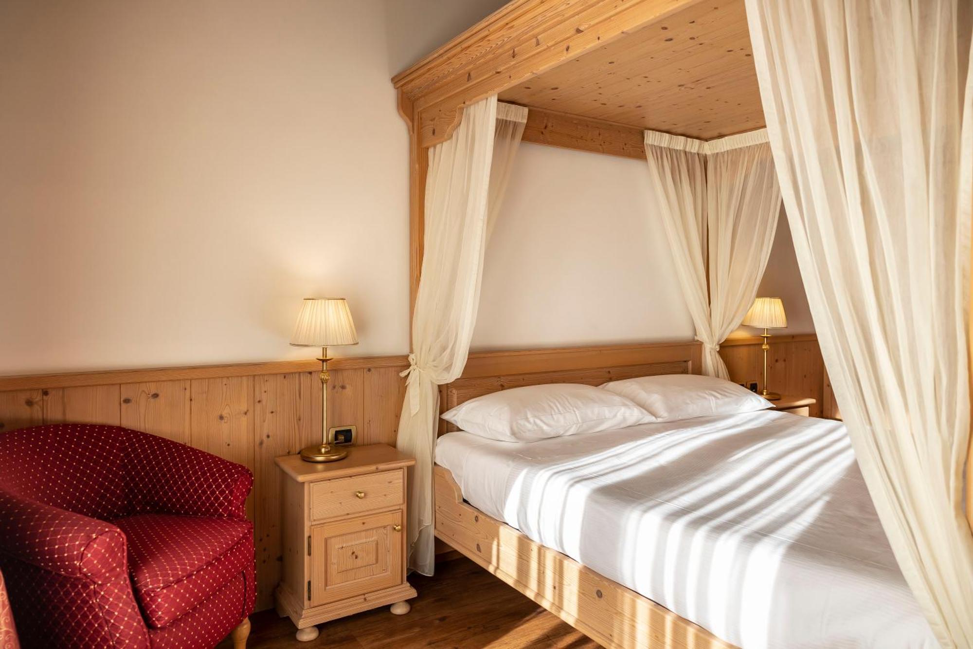 Beverly Alps Hotel & Spa Пінцоло Екстер'єр фото