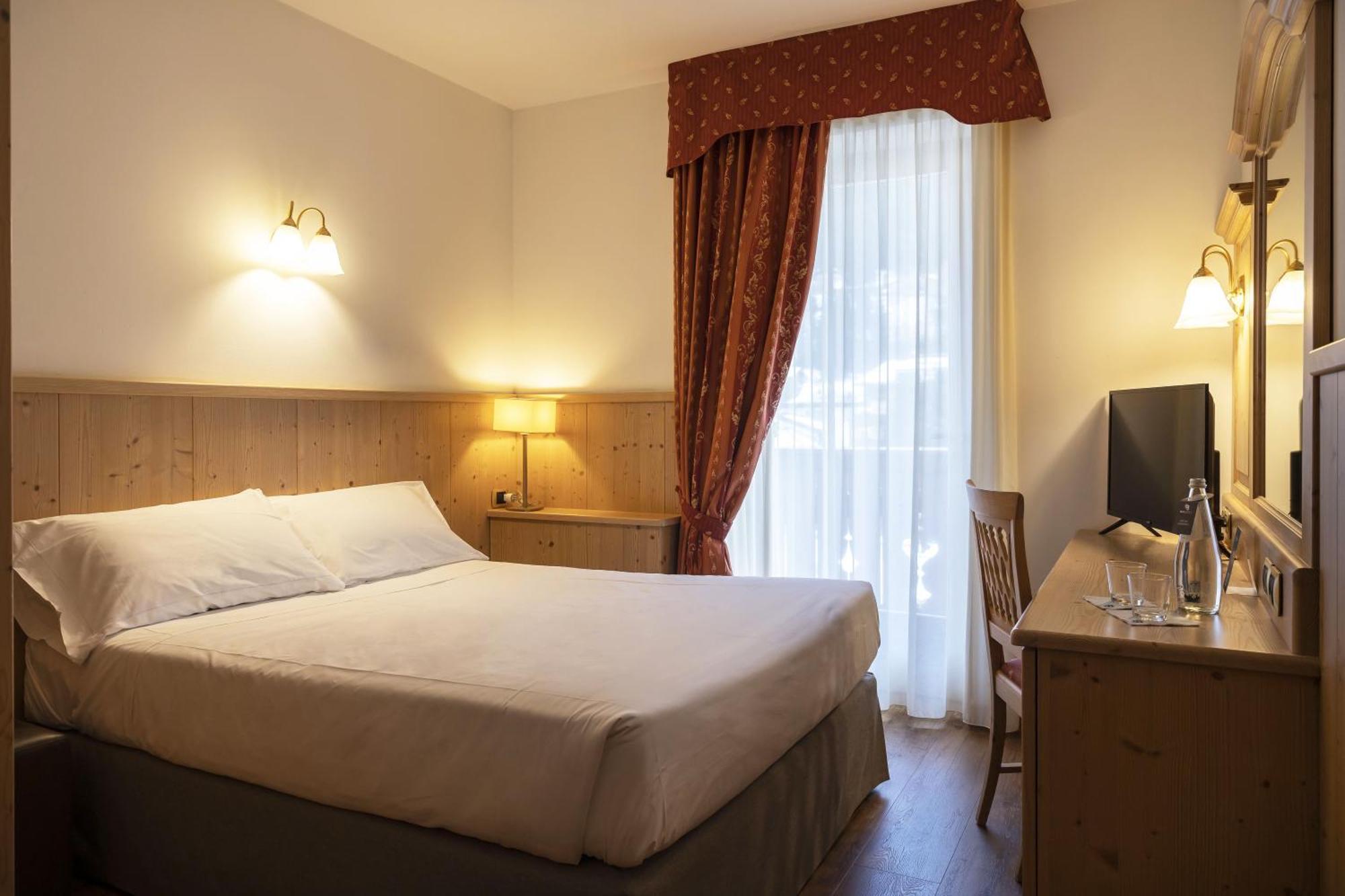 Beverly Alps Hotel & Spa Пінцоло Номер фото