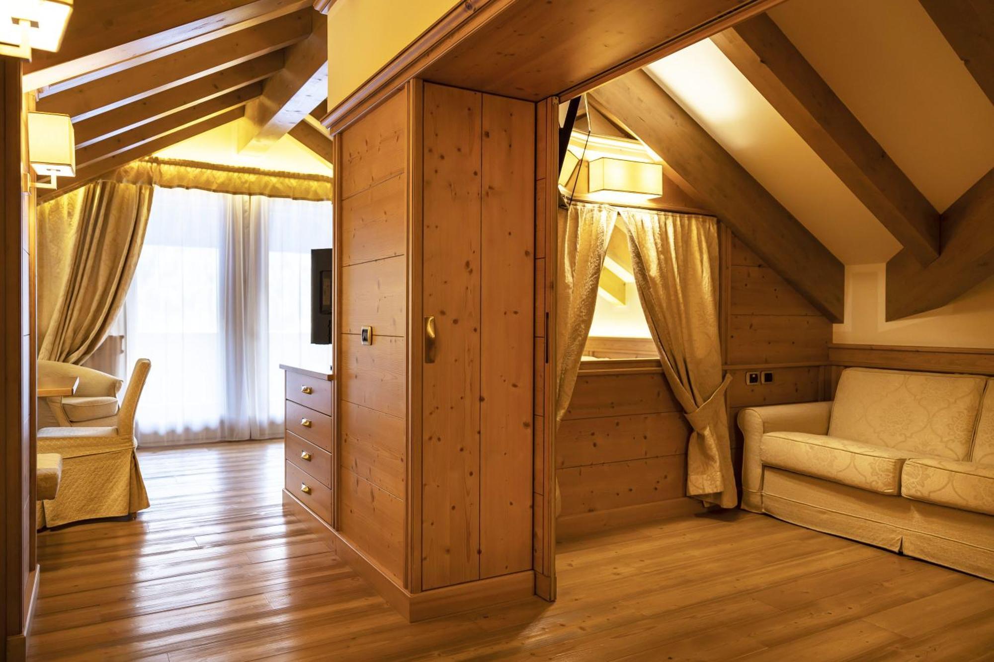 Beverly Alps Hotel & Spa Пінцоло Екстер'єр фото