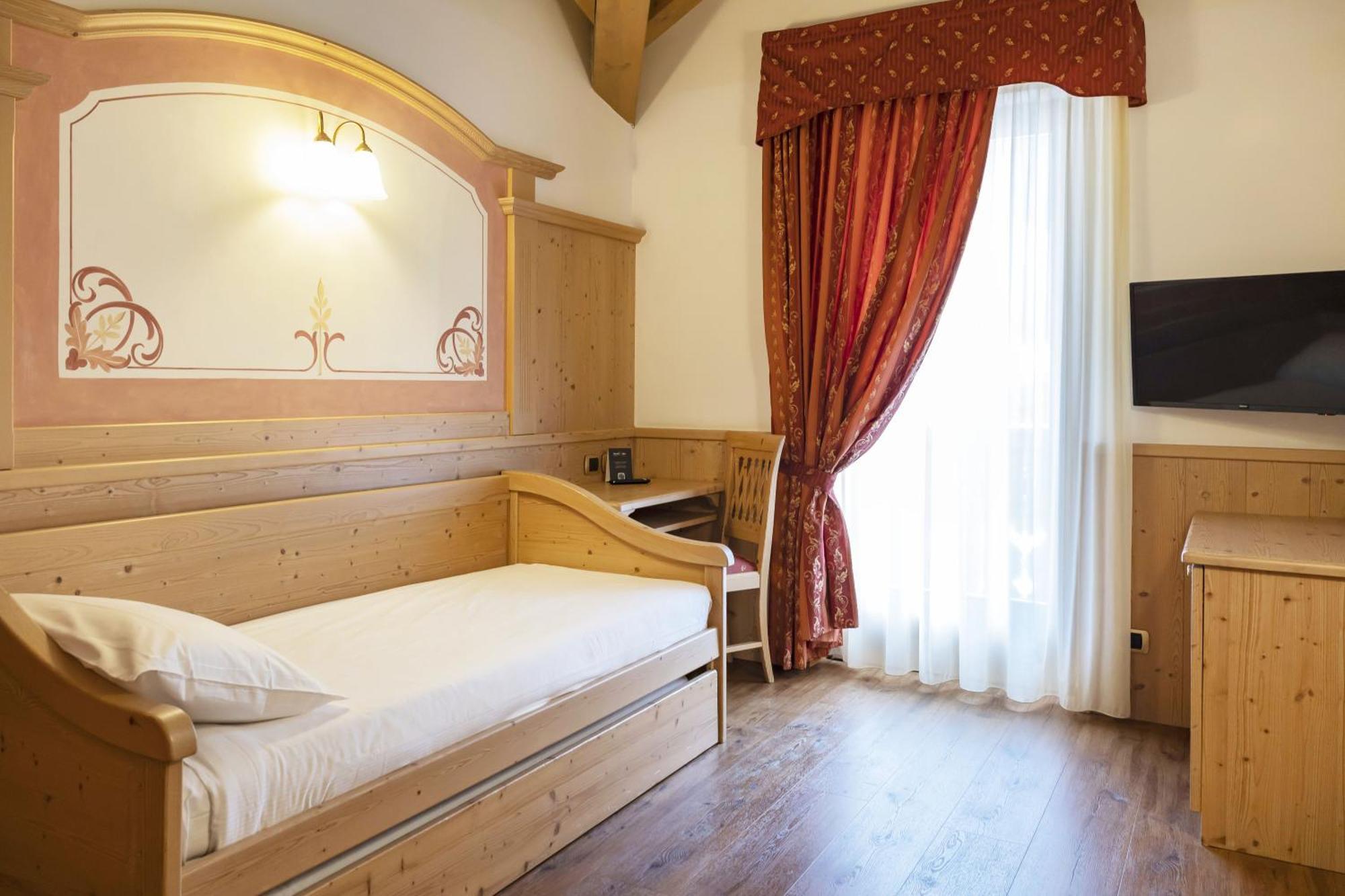 Beverly Alps Hotel & Spa Пінцоло Номер фото
